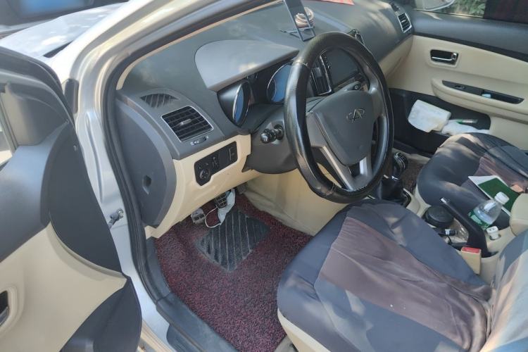 Used Chery E3 2013 1.5L Manual Fashion Model Driver Seat
