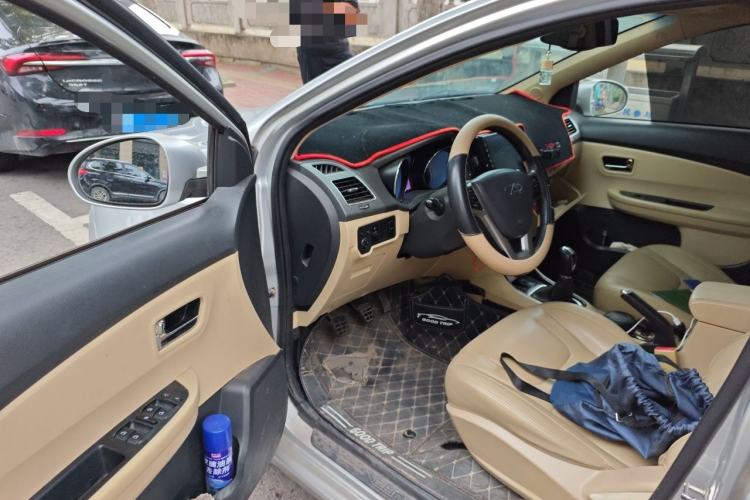 Used Chery E3 2013 1.5L Manual ZhiShang Model Driver Seat