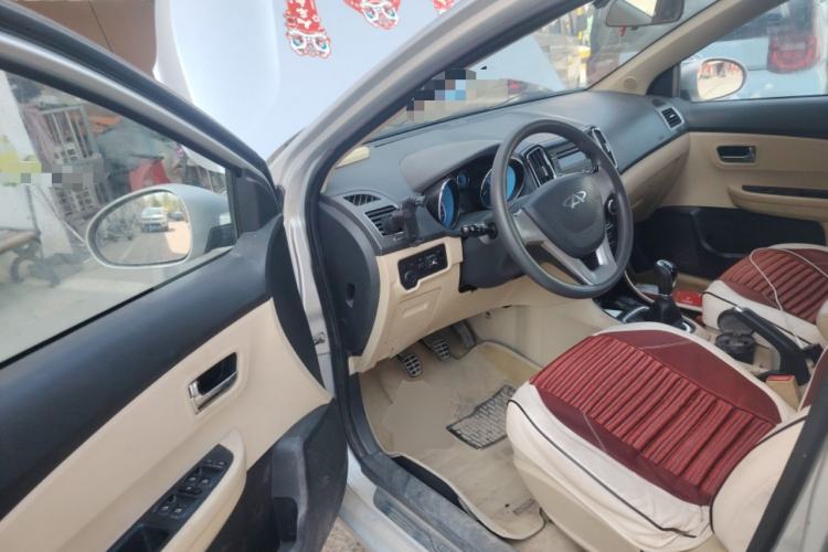 Used Chery E3 2013 1.5L Manual Fashion Model Driver Seat