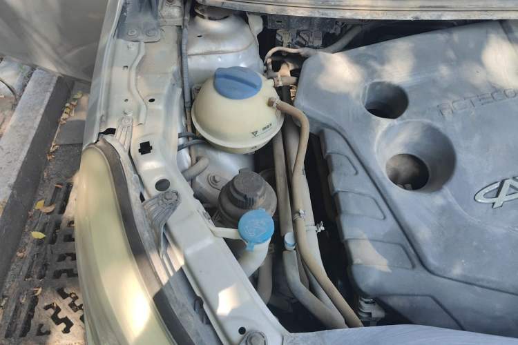 Used Chery E3 2013 1.5L Manual Fashion Model Engine Bay Right