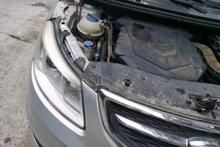 Used Chery E3 2013 1.5L Manual Fashion Model Engine Bay Right