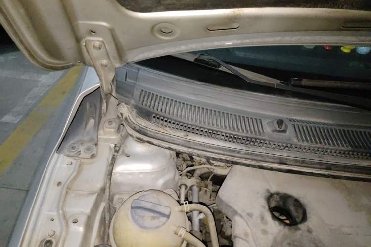 Used Chery E3 2013 1.5L Manual ZhiShang Model Engine Bay Right