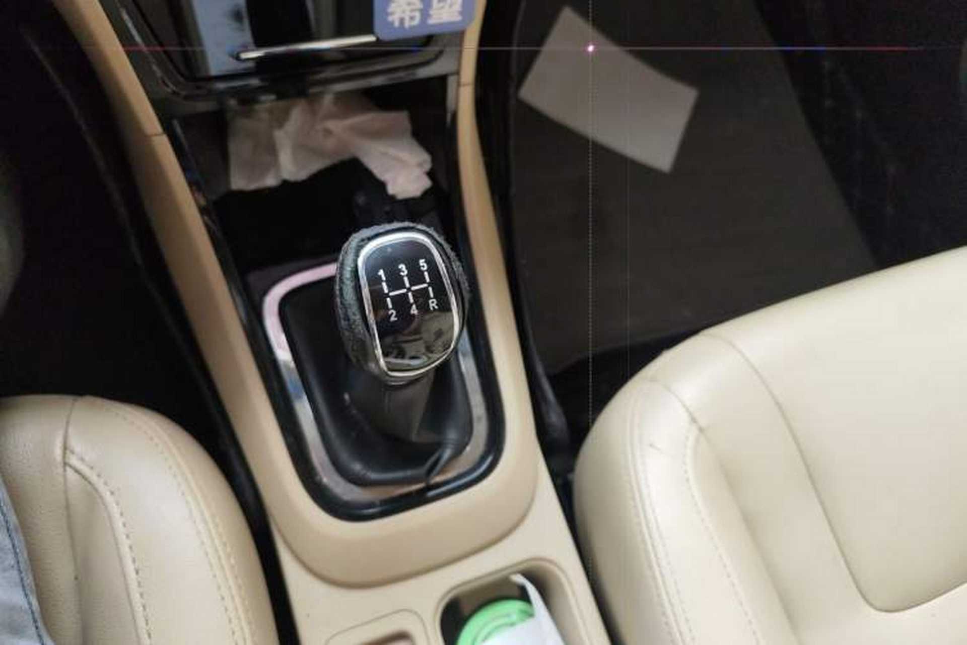 Used Chery E3 2013 1.5L Manual ZhiShang Model Gear Lever