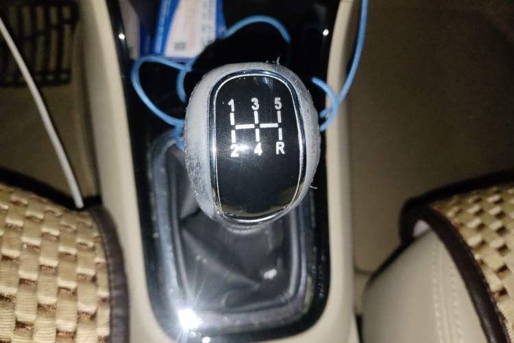 Used Chery E3 2013 1.5L Manual ZhiShang Model Gear Lever