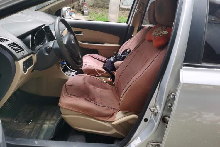 Used Chery E3 2013 1.5L Manual Fashion Model Left Front Seat