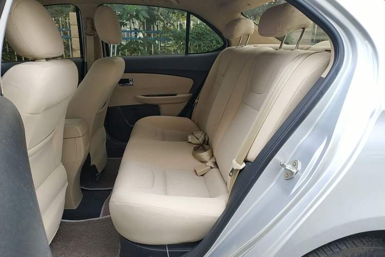 Used Chery E3 2013 1.5L Manual Fashion Model Left Rear Seat