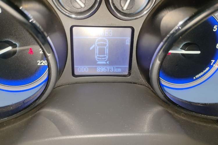 Used Chery E3 2013 1.5L Manual ZhiShang Model Odometer Close Up