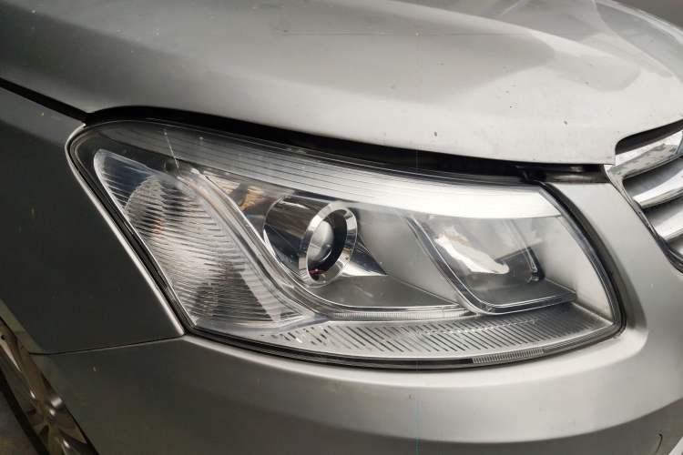 Used Chery E3 2013 1.5L Manual ZhiShang Model Right Front Headlight