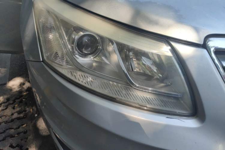 Used Chery E3 2013 1.5L Manual Fashion Model Right Front Headlight