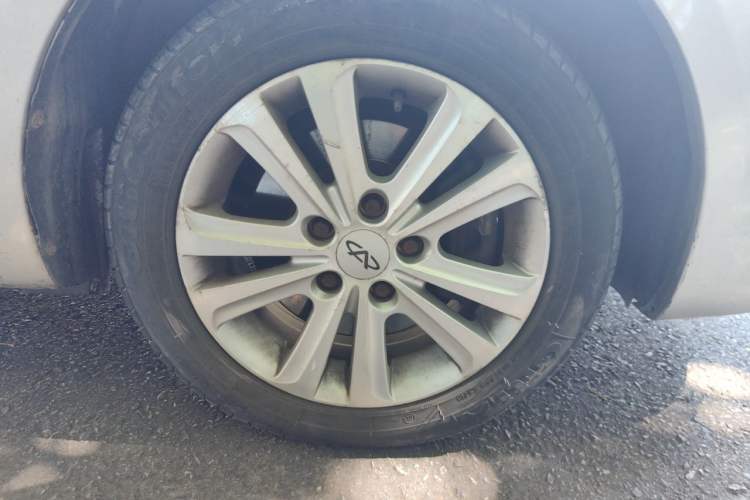 Used Chery E3 2013 1.5L Manual Fashion Model Right Front Wheel Hub