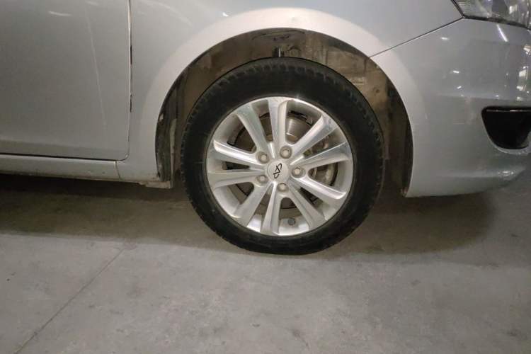 Used Chery E3 2013 1.5L Manual ZhiShang Model Right Front Wheel Hub