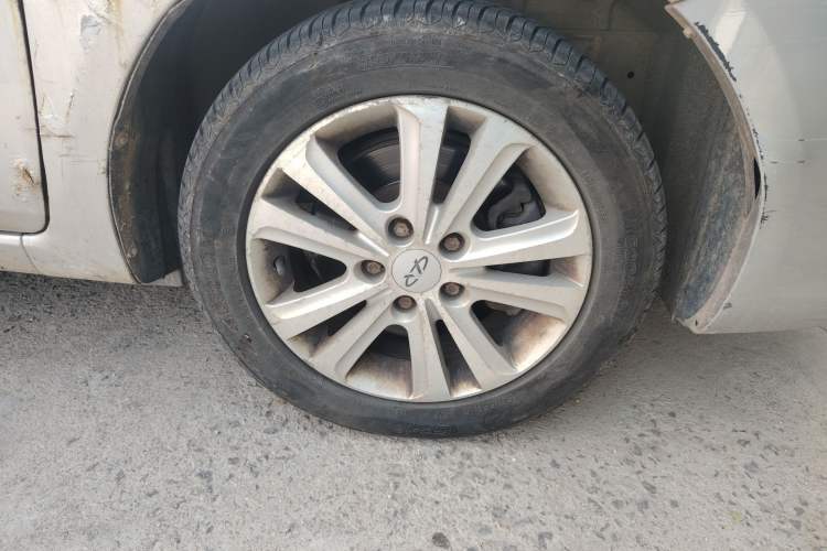 Used Chery E3 2013 1.5L Manual Fashion Model Right Front Wheel Hub