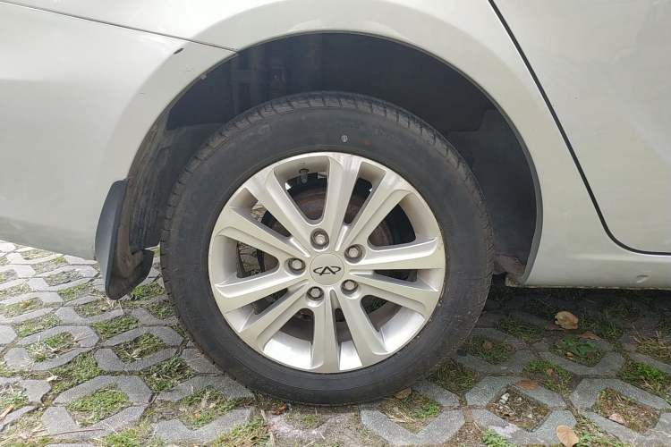 Used Chery E3 2013 1.5L Manual Fashion Model Right Rear Wheel Hub