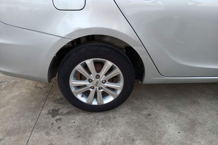 Used Chery E3 2013 1.5L Manual ZhiShang Model Right Rear Wheel Hub