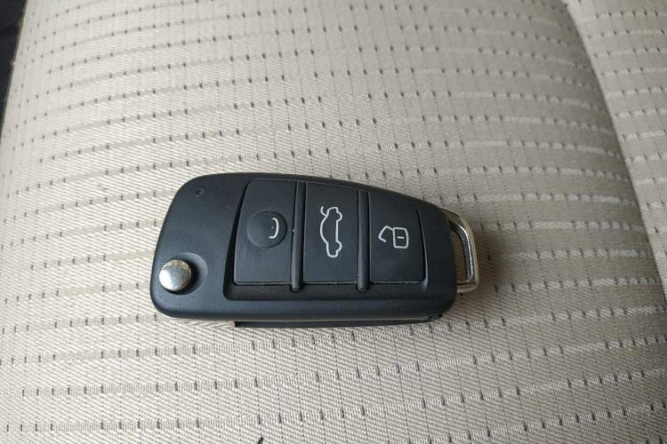Used Chery E3 2013 1.5L Manual Fashion Model Vehicle Key