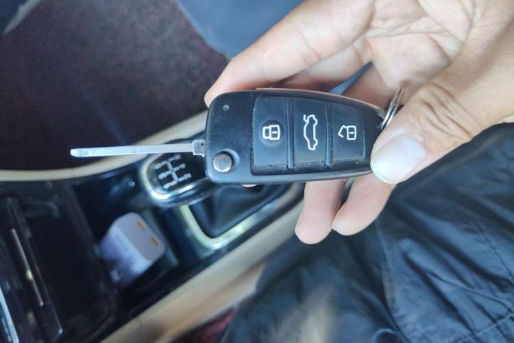 Used Chery E3 2013 1.5L Manual Fashion Model Vehicle Key