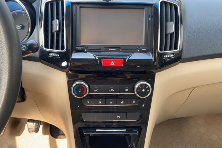 Used Chery E3 2013 1.5L Manual ZhiShang Model Audio And AC Panel