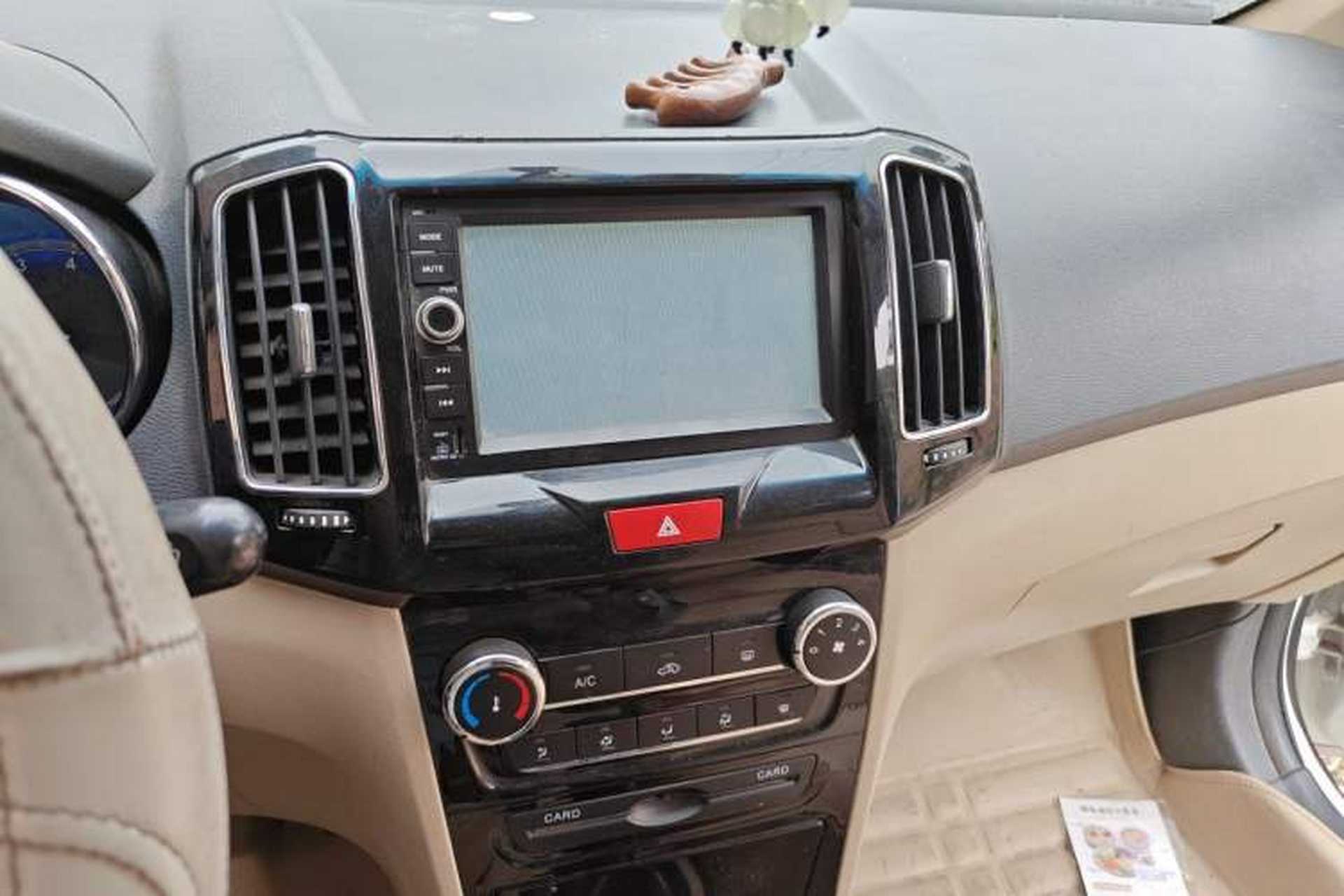Used Chery E3 2013 1.5L Manual Fashion Model Audio And AC Panel