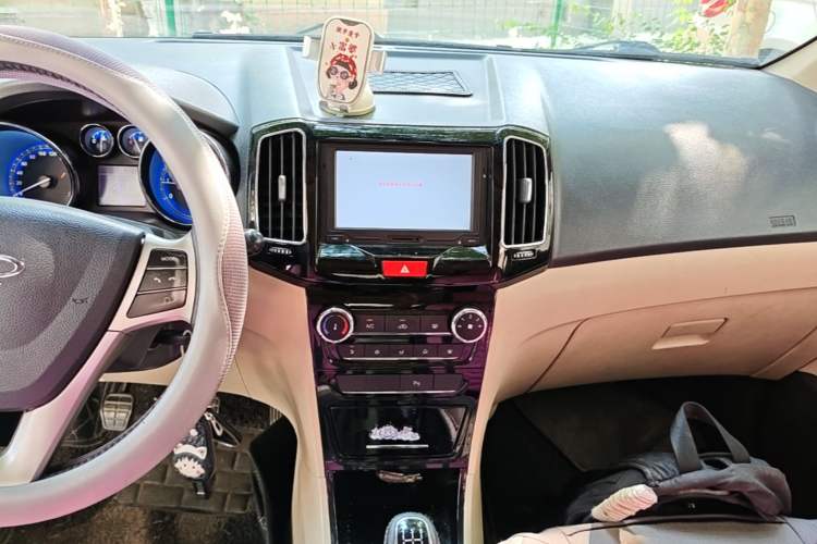Used Chery E3 2013 1.5L Manual ZhiShang Model Audio And AC Panel