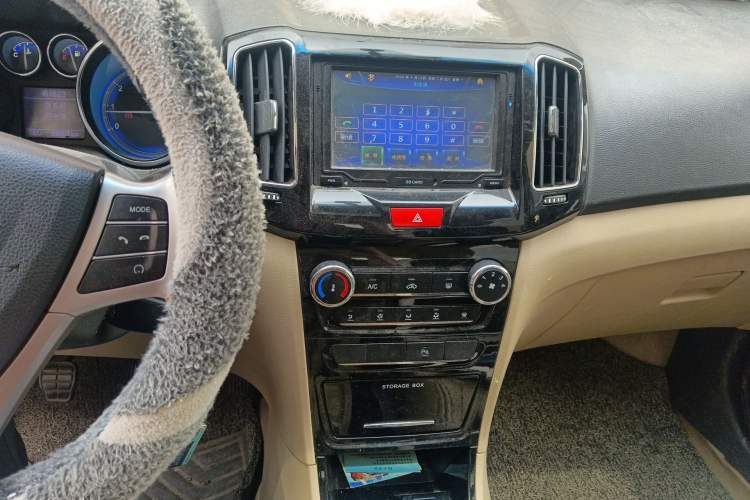 Used Chery E3 2013 1.5L Manual Luxury Model Audio And AC Panel