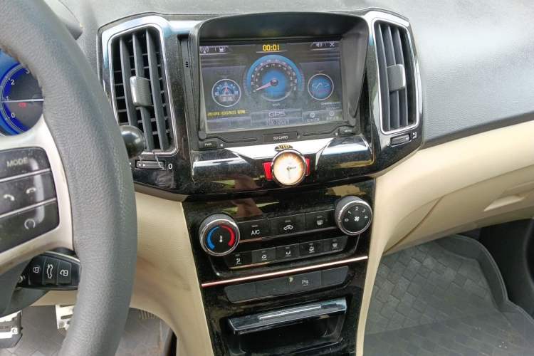 Used Chery E3 2013 1.5L Manual ZhiShang Model Audio And AC Panel
