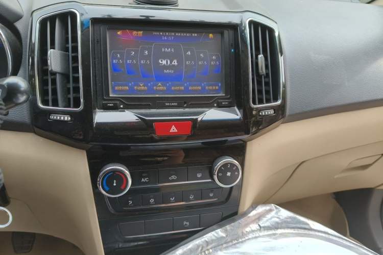Used Chery E3 2013 1.5L Manual ZhiShang Model Audio And AC Panel