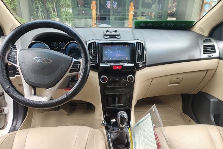Used Chery E3 2013 1.5L Manual ZhiShang Model Center Console