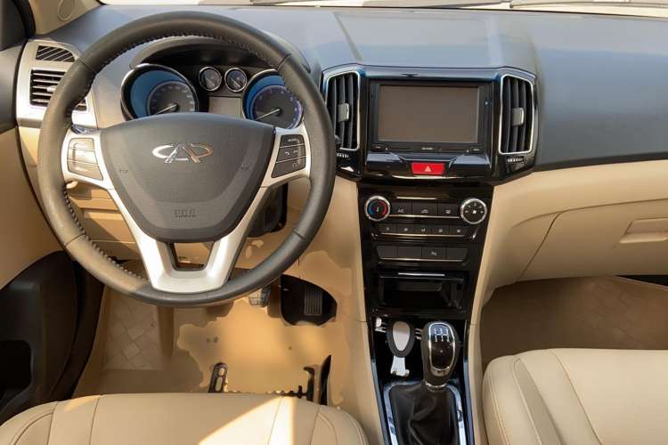 Used Chery E3 2013 1.5L Manual ZhiShang Model Center Console