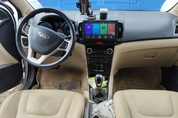 Used Chery E3 2013 1.5L Manual ZhiShang Model Center Console