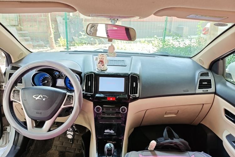 Used Chery E3 2013 1.5L Manual ZhiShang Model Center Console