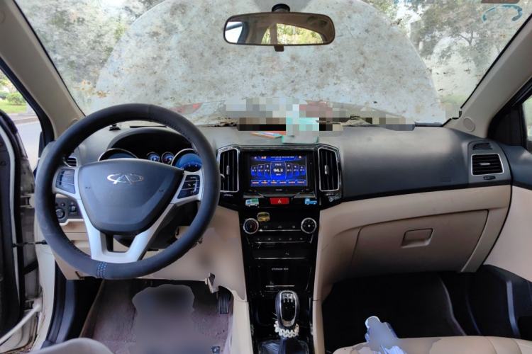 Used Chery E3 2013 1.5L Manual ZhiShang Model Center Console