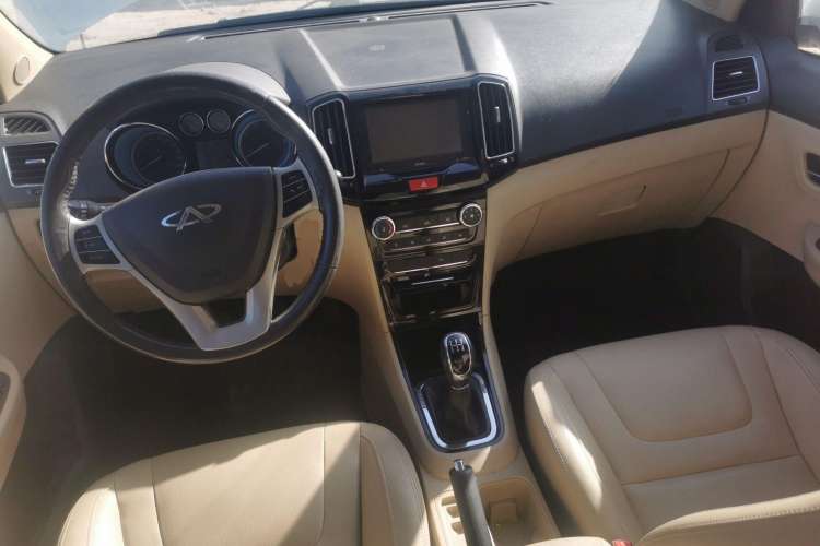Used Chery E3 2013 1.5L Manual ZhiShang Model Center Console