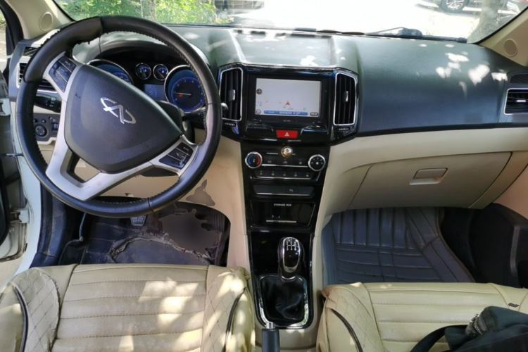 Used Chery E3 2013 1.5L Manual ZhiShang Model Center Console