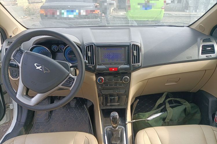 Used Chery E3 2013 1.5L Manual ZhiShang Model Center Console