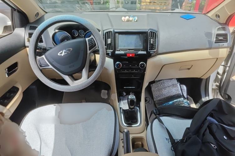 Used Chery E3 2013 1.5L Manual ZhiShang Model Center Console