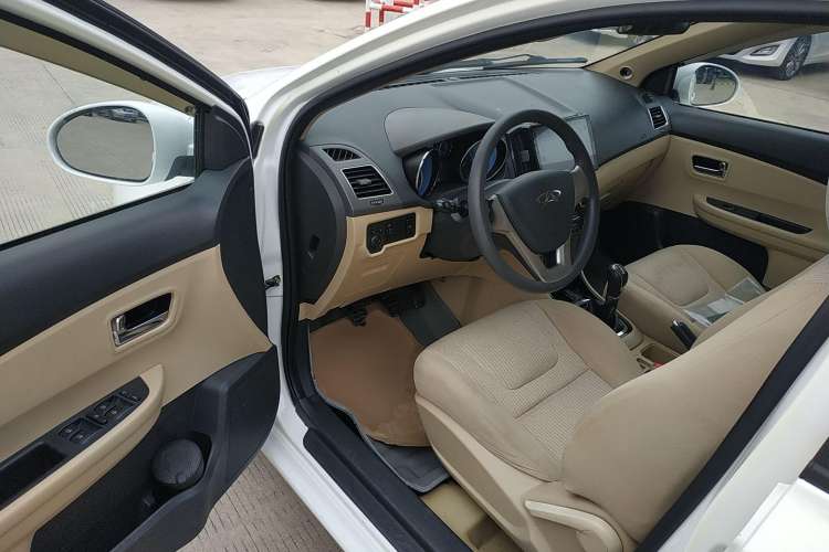 Used Chery E3 2013 1.5L Manual Fashion Model Driver Seat
