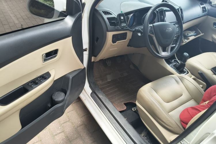 Used Chery E3 2013 1.5L Manual ZhiShang Model Driver Seat