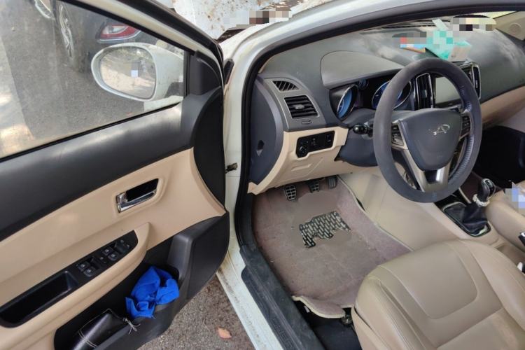 Used Chery E3 2013 1.5L Manual ZhiShang Model Driver Seat