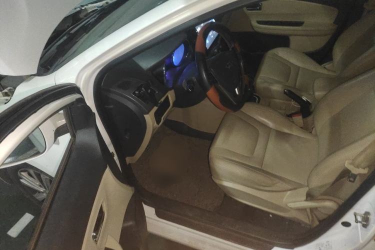 Used Chery E3 2013 1.5L Manual Luxury Model Driver Seat