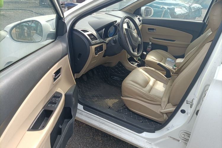 Used Chery E3 2013 1.5L Manual ZhiShang Model Driver Seat