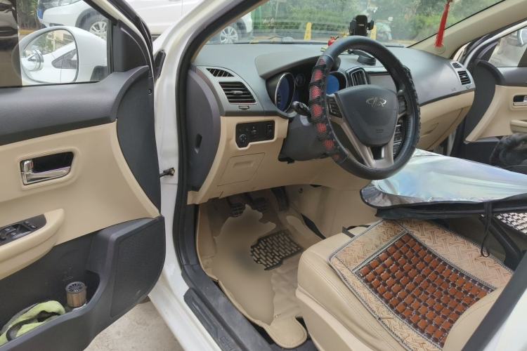 Used Chery E3 2013 1.5L Manual ZhiShang Model Driver Seat