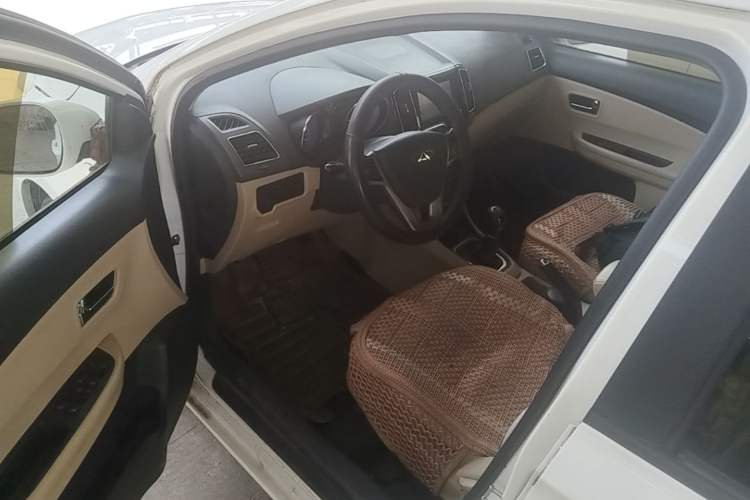 Used Chery E3 2013 1.5L Manual ZhiShang Model Driver Seat