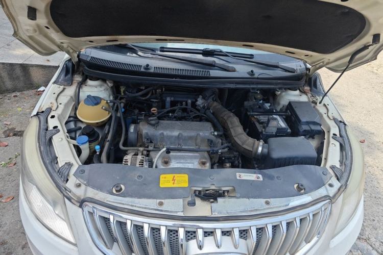 Used Chery E3 2013 1.5L Manual Fashion Model Engine Bay
