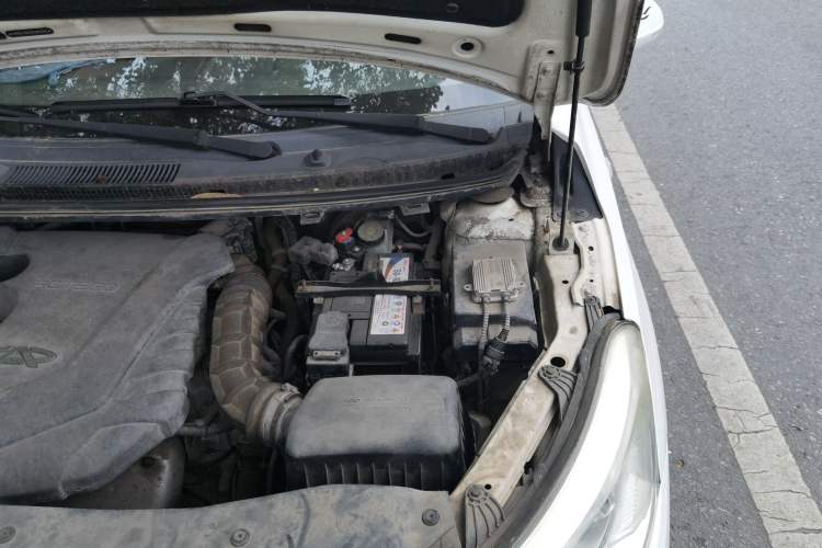 Used Chery E3 2013 1.5L Manual ZhiShang Model Engine Bay Left