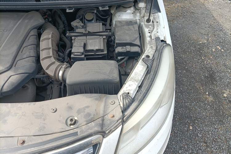 Used Chery E3 2013 1.5L Manual ZhiShang Model Engine Bay Left