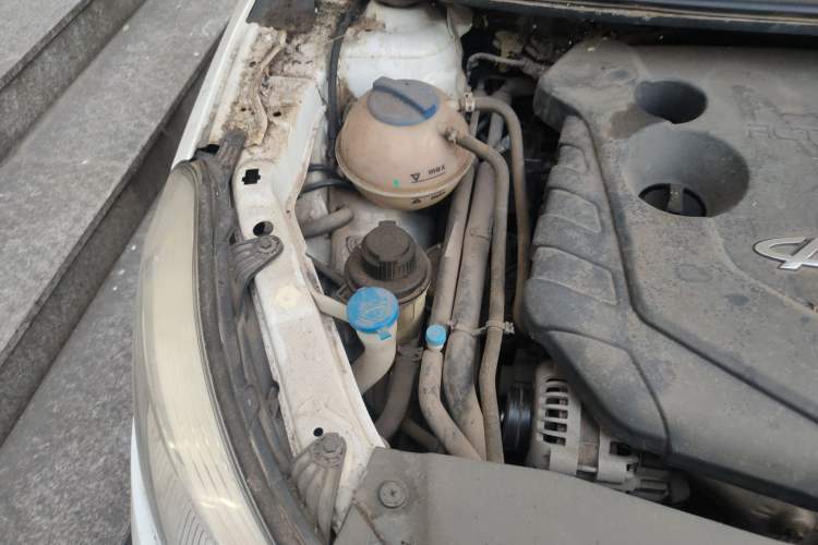 Used Chery E3 2013 1.5L Manual ZhiShang Model Engine Bay Right