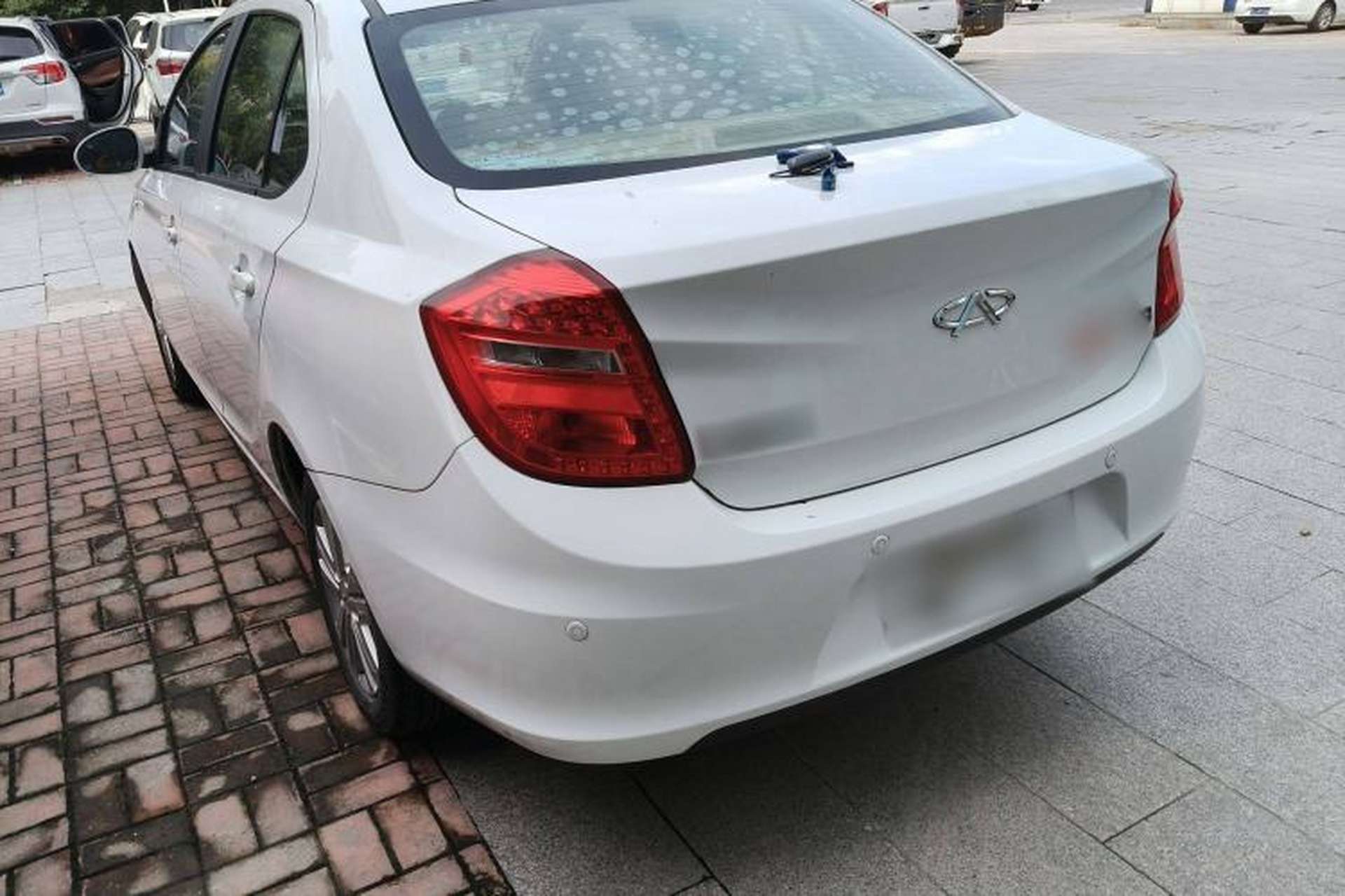 Used Chery E3 2013 1.5L Manual Luxury Model Exterior 2