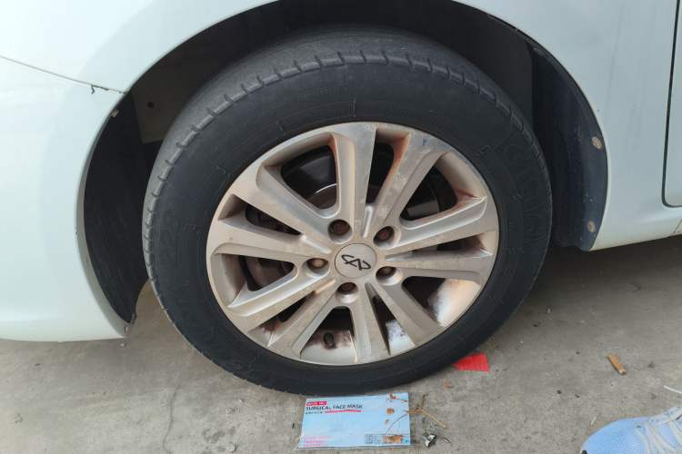 Used Chery E3 2013 1.5L Manual ZhiShang Model Exterior 7