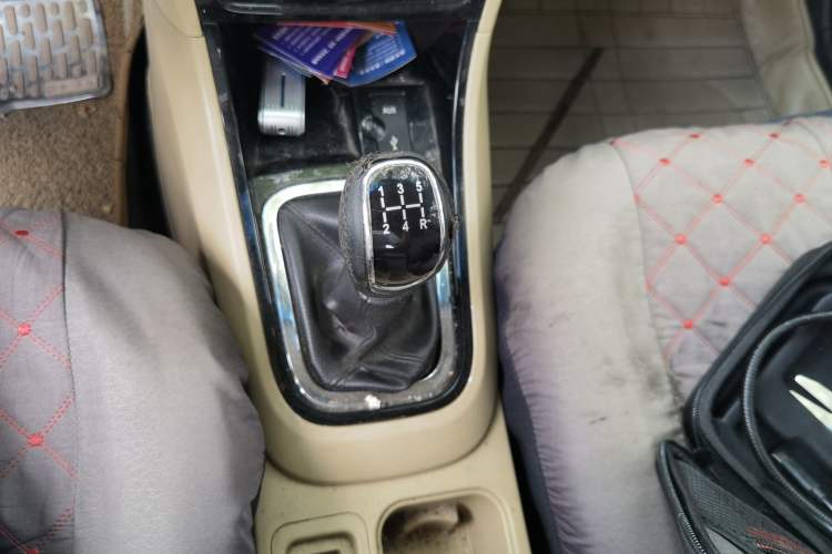 Used Chery E3 2013 1.5L Manual ZhiShang Model Gear Lever