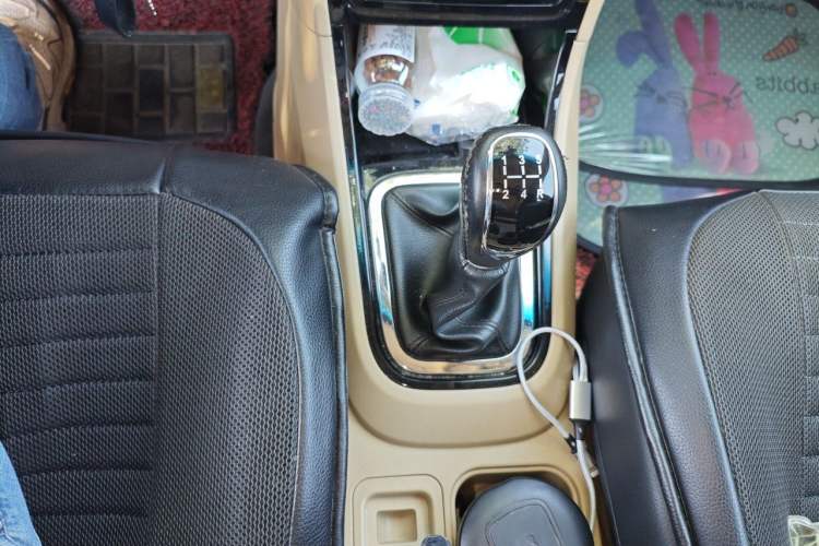 Used Chery E3 2013 1.5L Manual Fashion Model Gear Lever